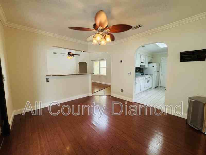 5308 Lance St - Photo 5 of 15