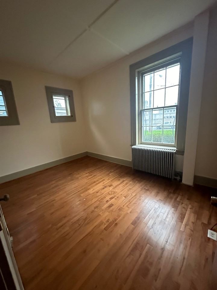 188 W 2nd St #1 - Photo 6 of 11