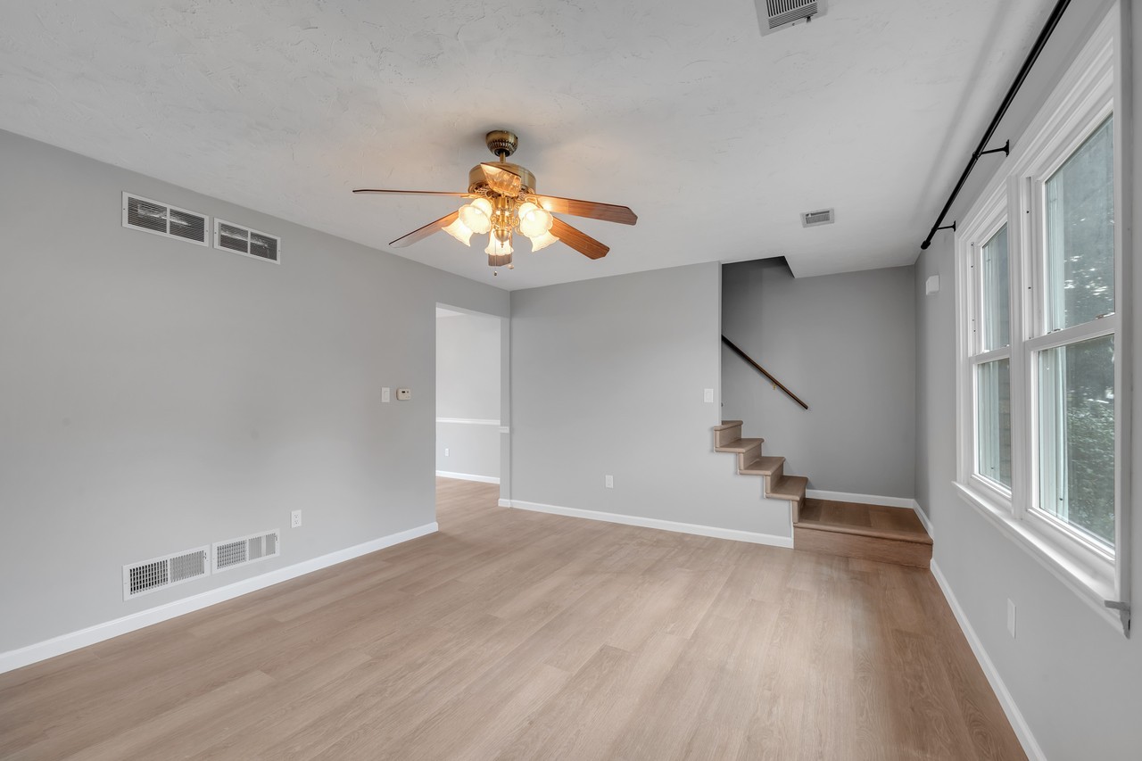 105 Edward St #NA - Photo 3 of 20