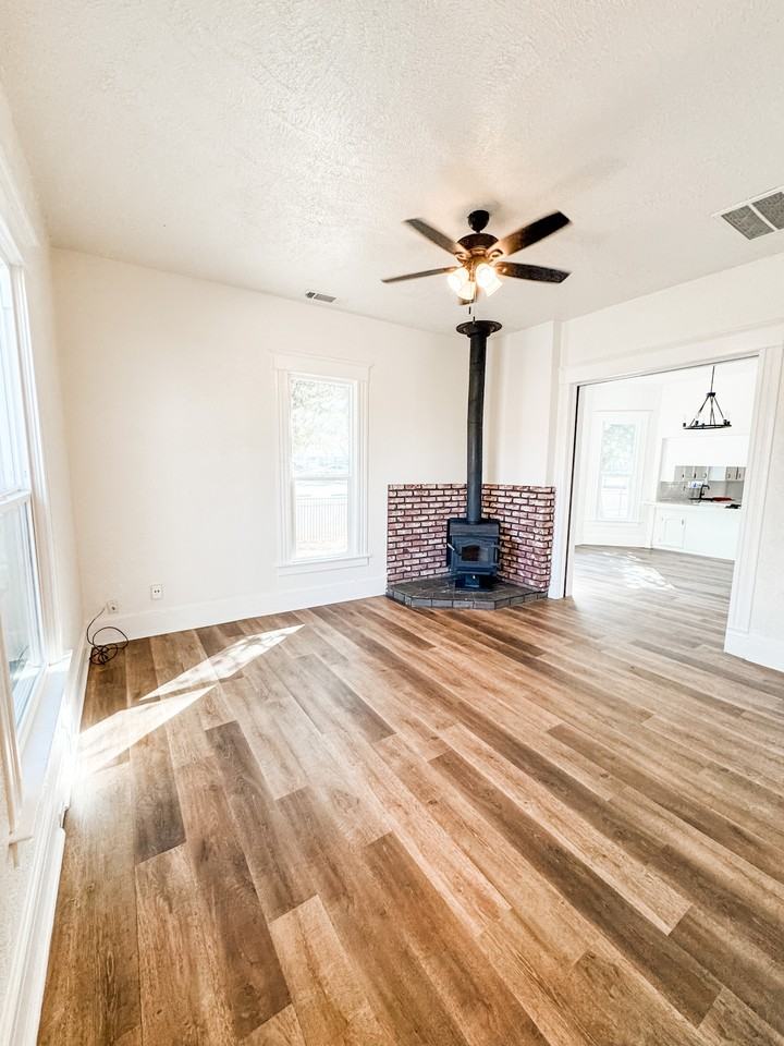 424 Kaweah St #NA - Photo 2 of 11