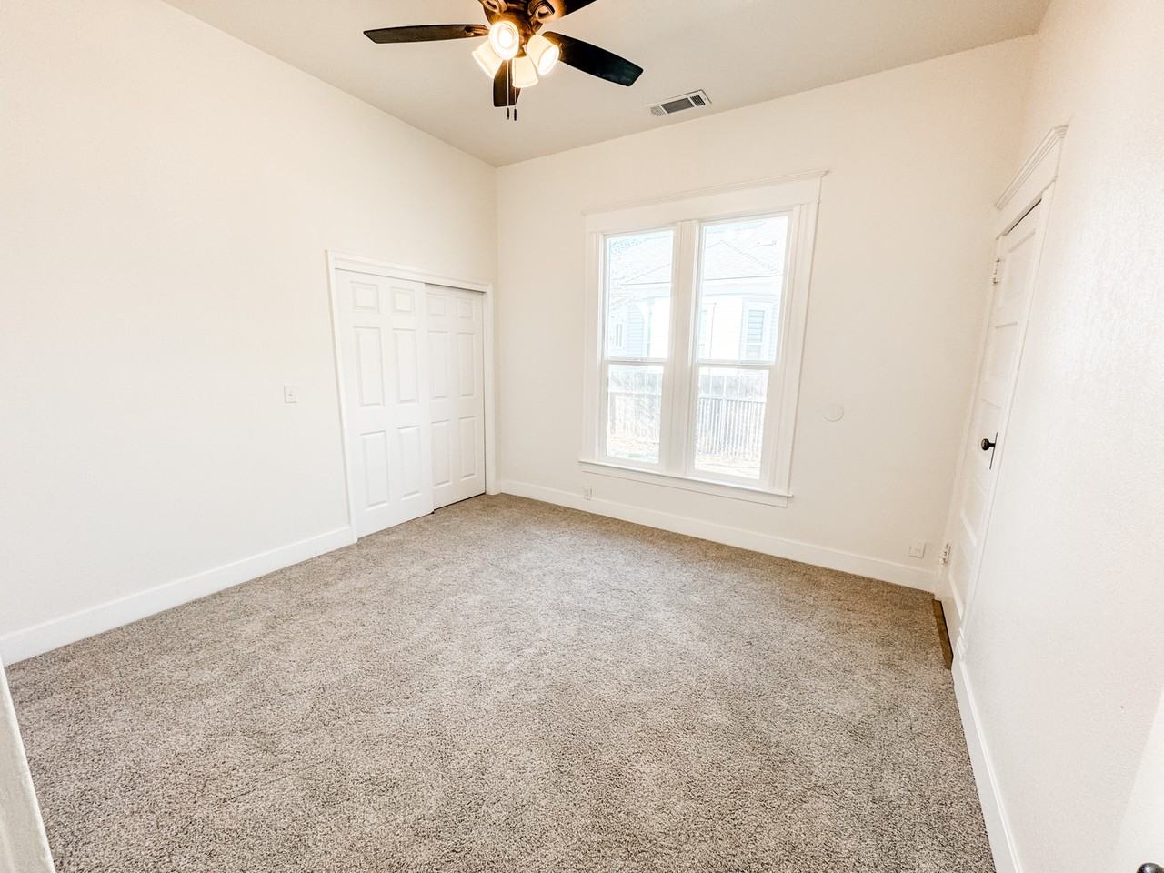 424 Kaweah St #NA - Photo 6 of 11