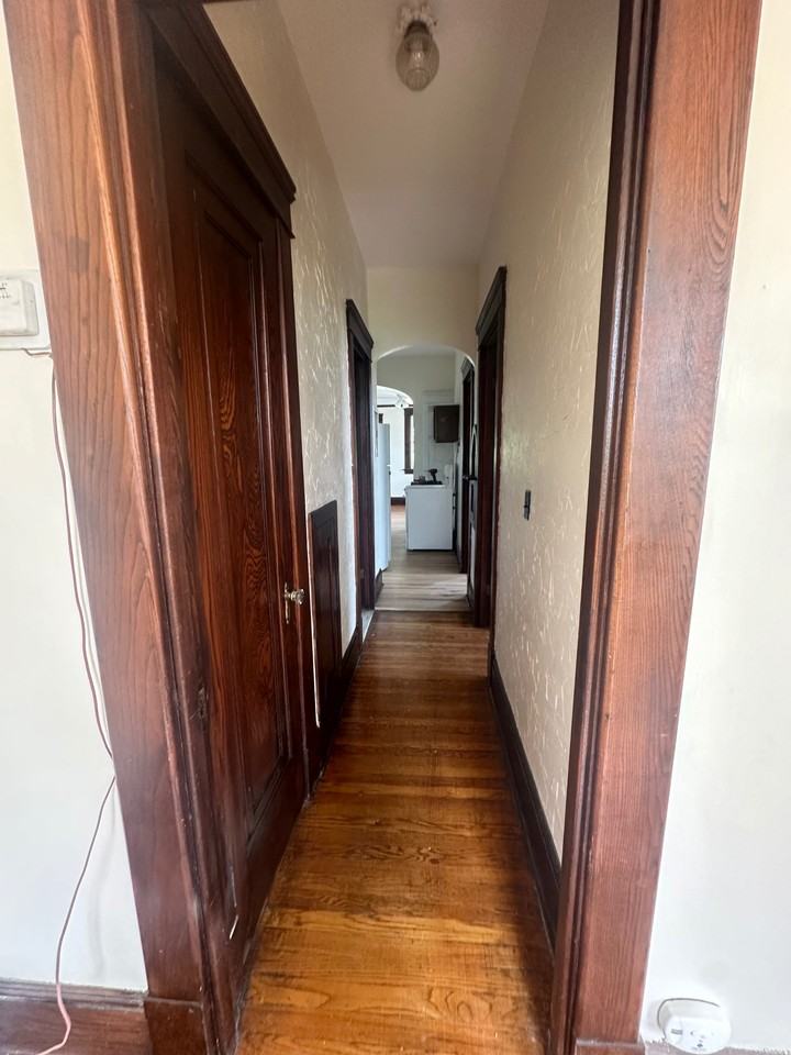 165 W 3rd St #3 - Photo 6 of 8