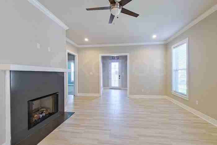 3028 Forestwood Dr - Photo 2 of 23