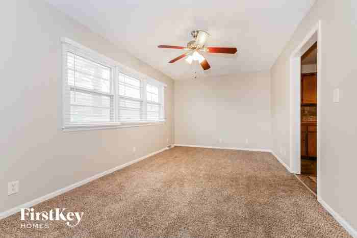 3723 S Haden Dr - Photo 2 of 16