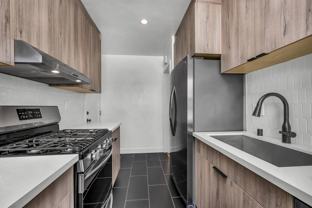 1226 N Laurel Ave #107 - Photo 1 of 1