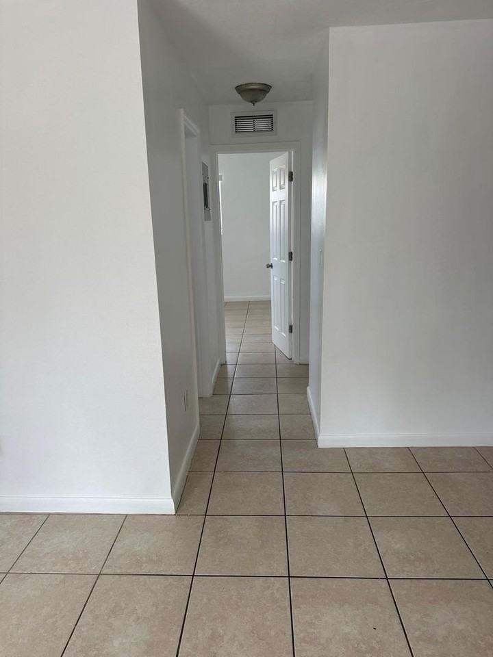 750 NW - Photo 6 of 35