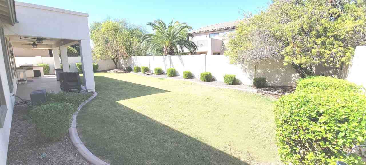 3236 E Phelps St - Photo 5 of 50