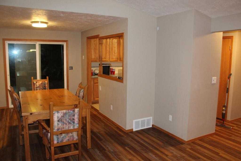 5607 W Houston Ave - Photo 5 of 15