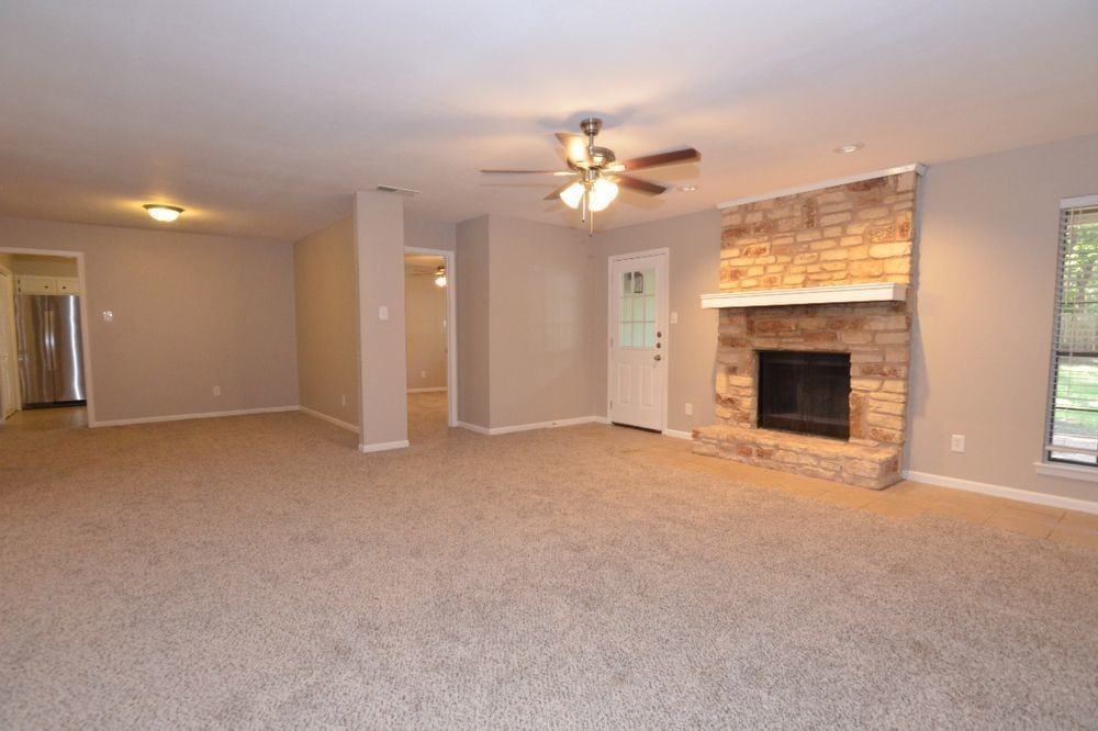 203 County Glen St - Photo 5 of 22