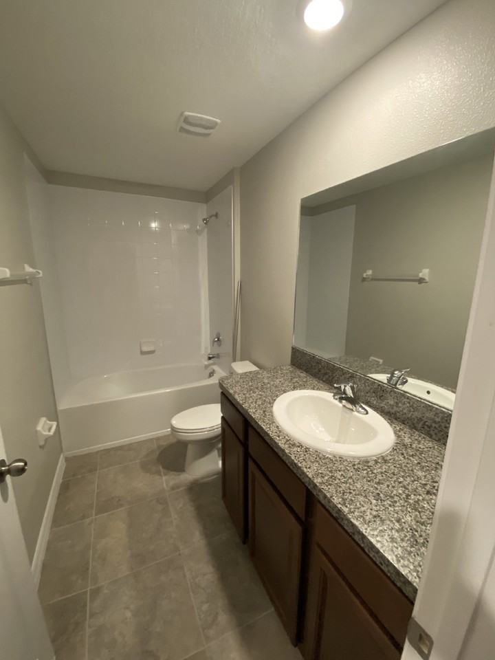 10117 Berryessa Ave - Photo 5 of 37