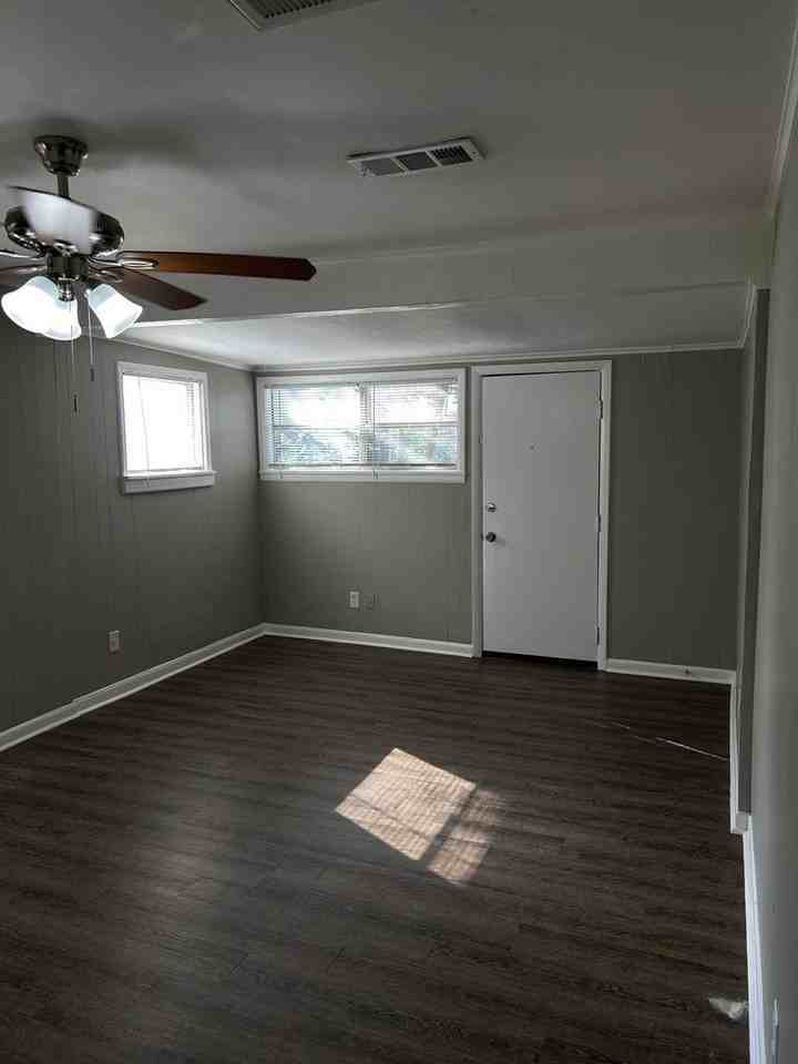 617 S Retta St - Photo 7 of 24