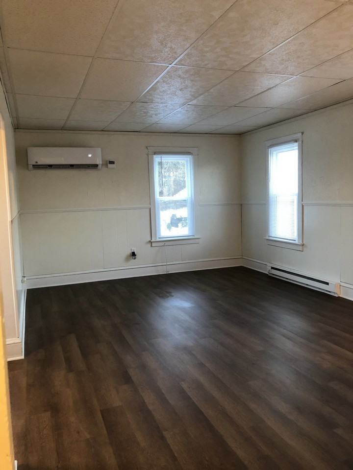 6860 Lincoln Hwy W #B - Photo 2 of 8