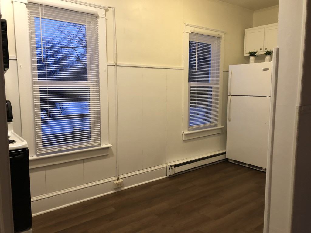 6860 Lincoln Hwy W #B - Photo 5 of 8