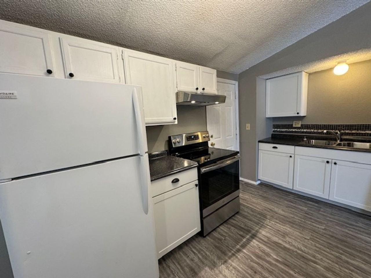 2217 Memphis Drive - Photo 2 of 14