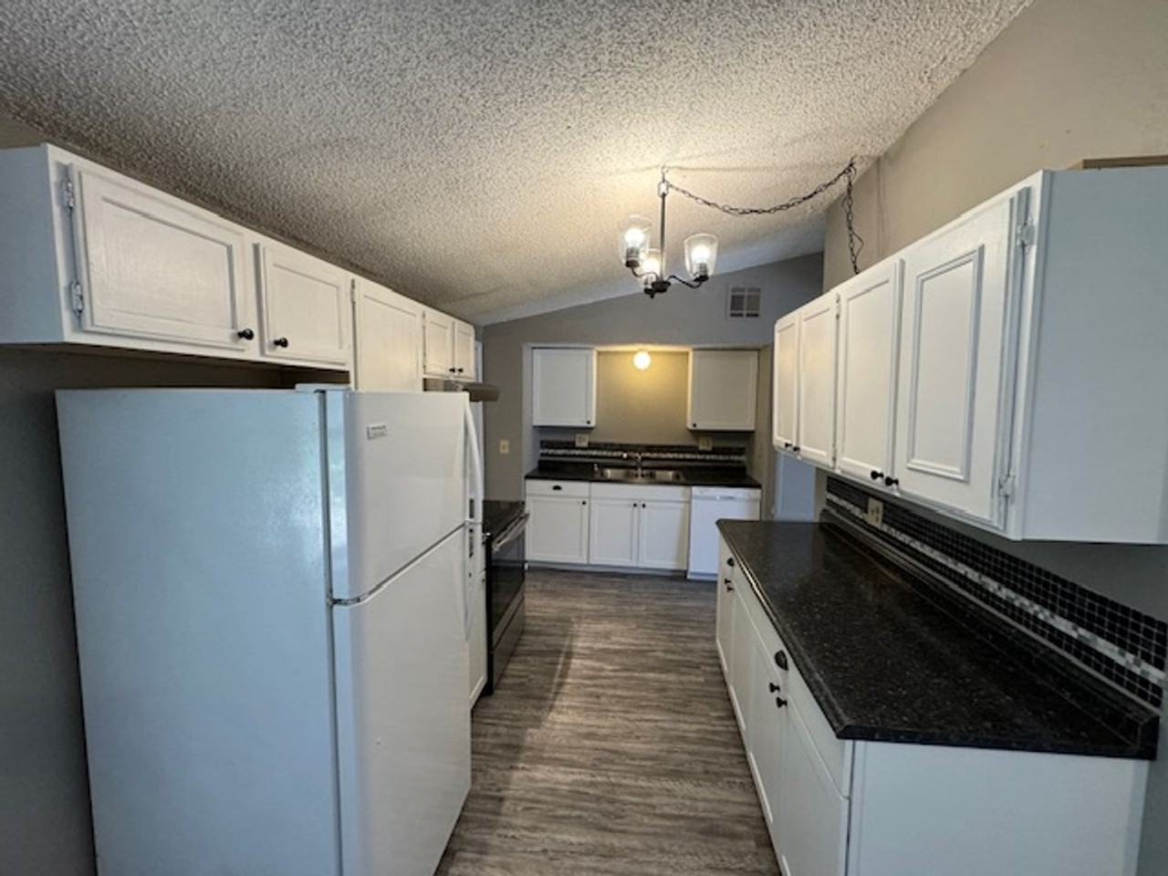 2217 Memphis Drive - Photo 5 of 14