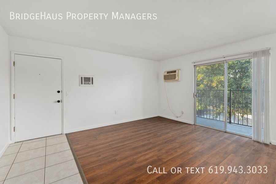 449 South Mollison Avenue #8 - Photo 4 of 26