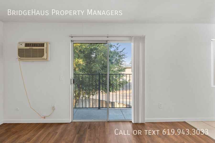 449 South Mollison Avenue #8 - Photo 6 of 26