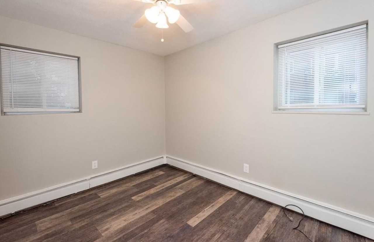 56 Franklin Ave #3 - Photo 5 of 9