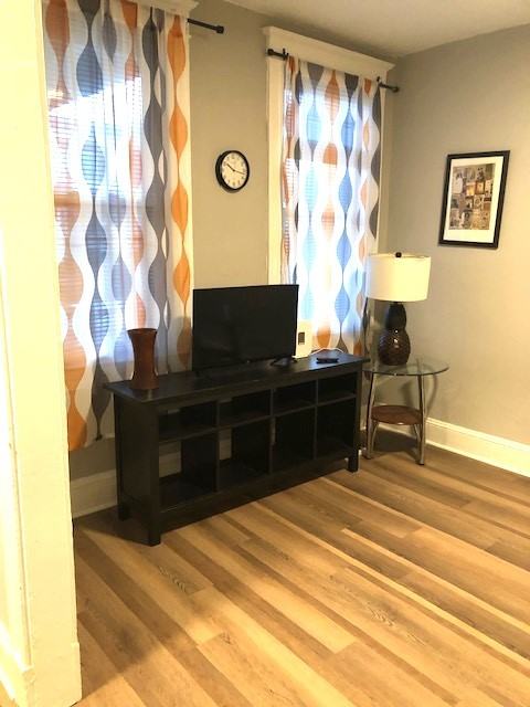 2916 Ridgewood Ave #NA - Photo 2 of 9