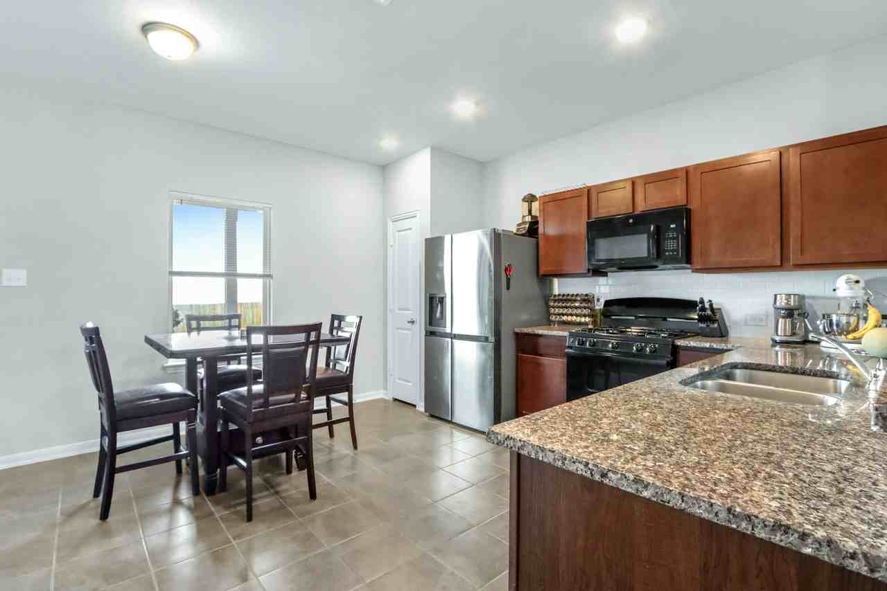 8903 Grey Elm - Photo 6 of 16