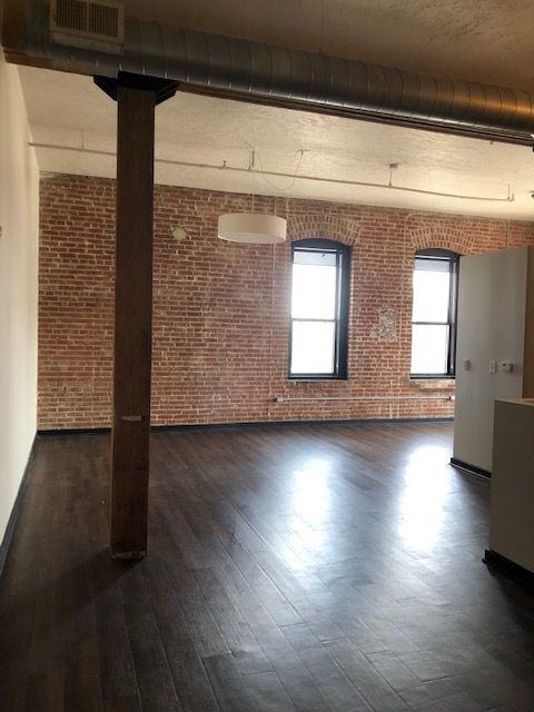 425 Washington St - Photo 2 of 46