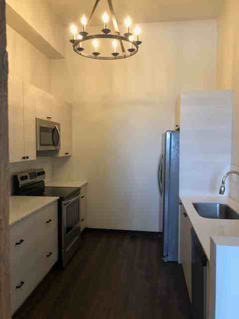 425 Washington St - Photo 3 of 46