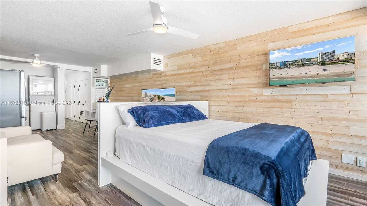 201 Van Buren St #103 - Photo 6 of 25