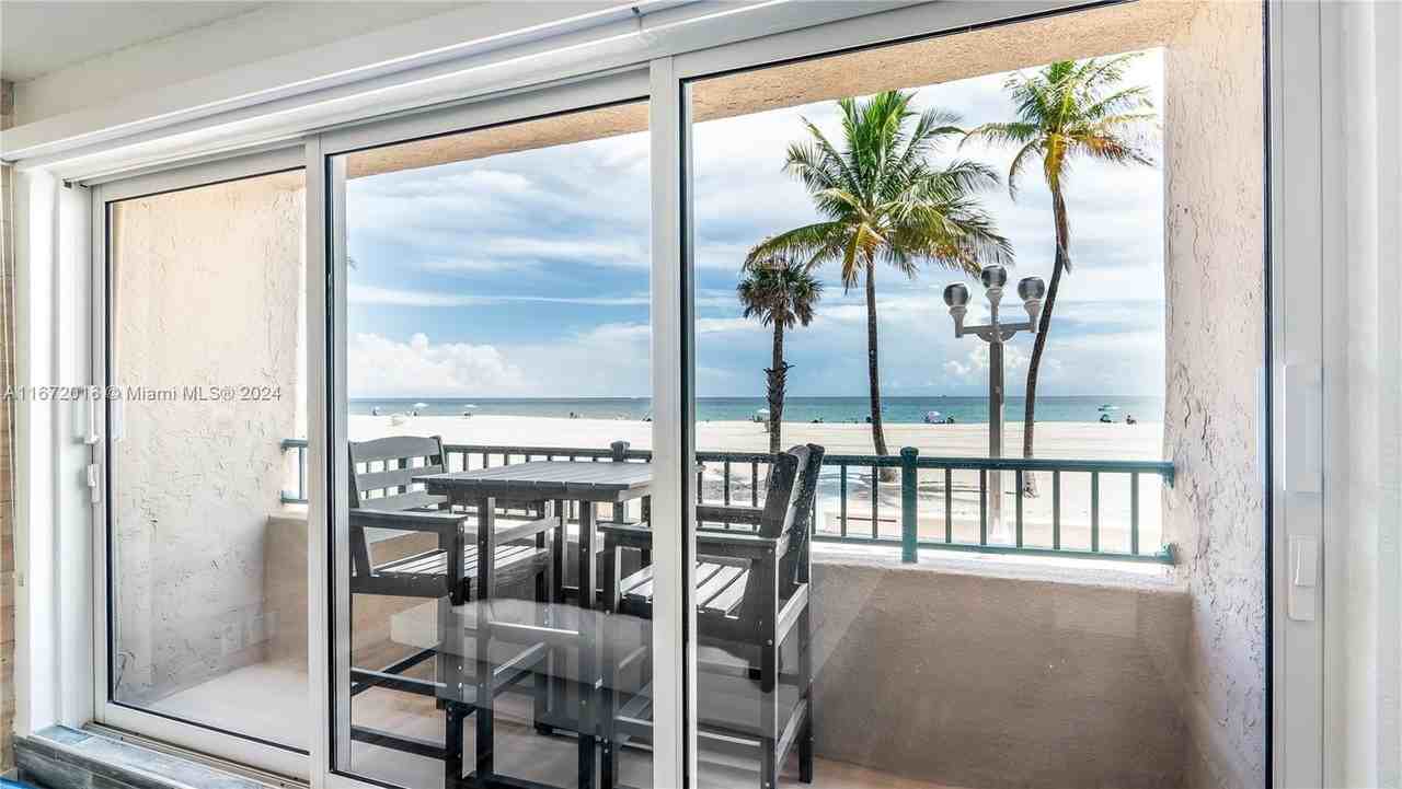 201 Van Buren St #103 - Photo 7 of 25