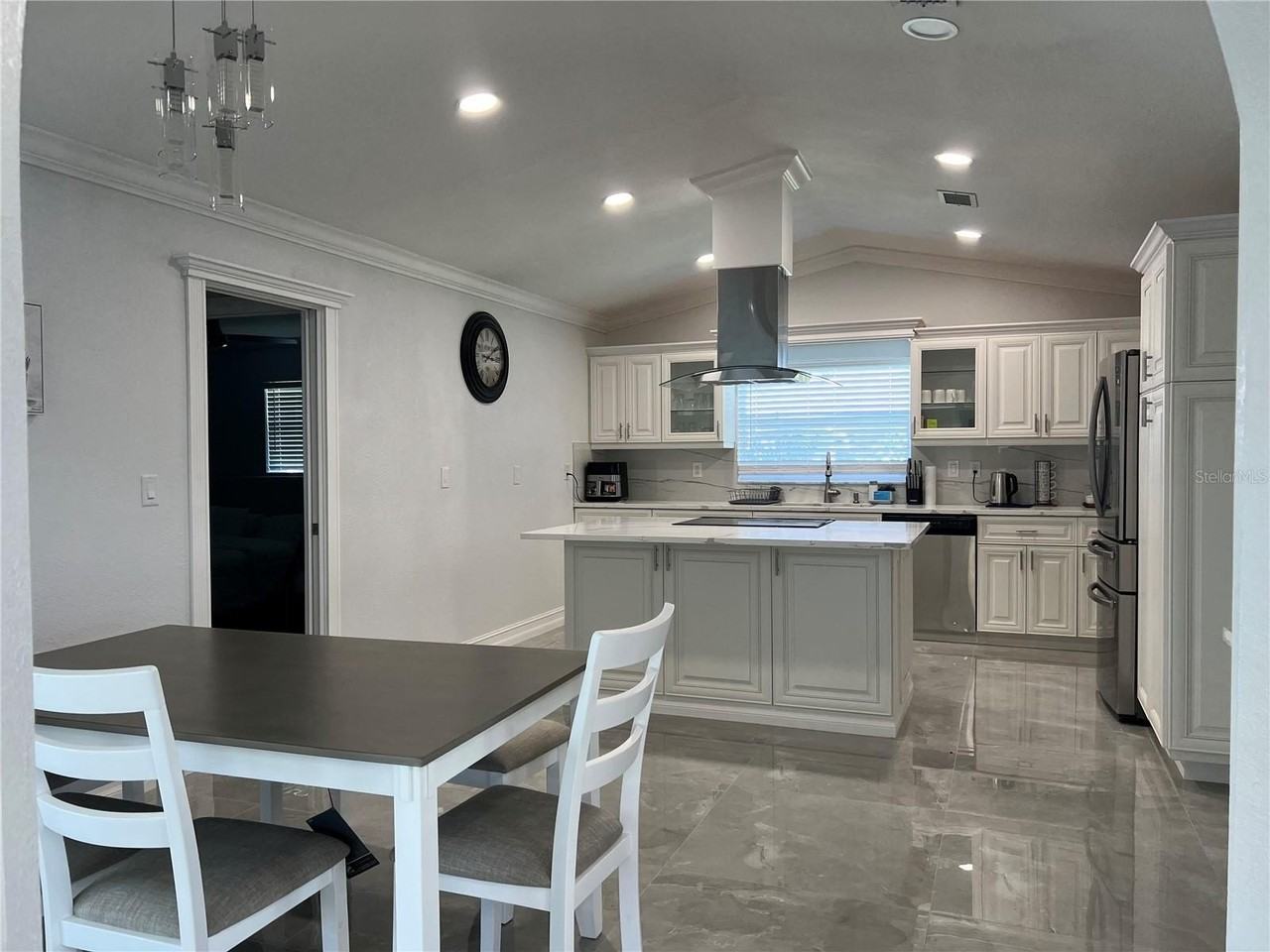 5405 David Blvd - Photo 6 of 24