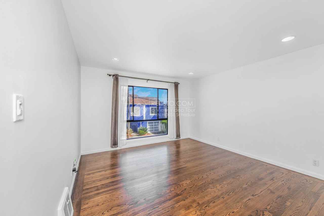 41 Stanford Heights Ave - Photo 3 of 26