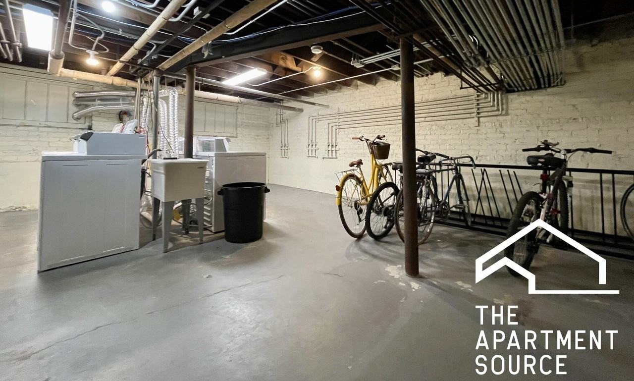 2323 N Rockwell St #B1 - Photo 6 of 13