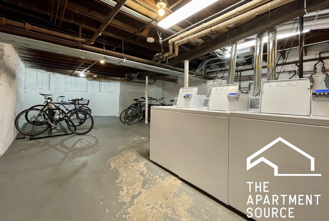 2323 N Rockwell St #B1 - Photo 7 of 13