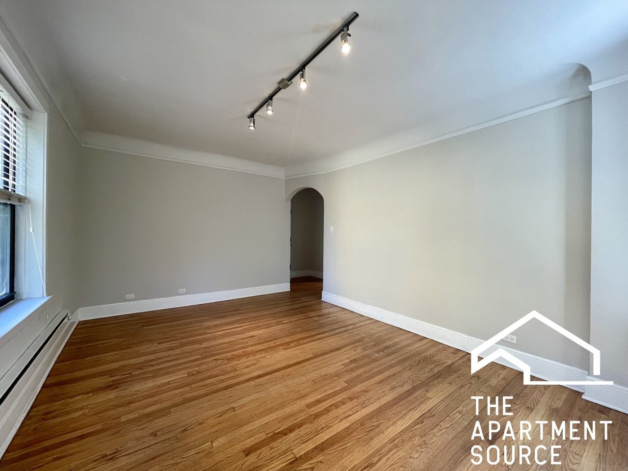 N Rockwell St #A2 - Photo 7 of 16