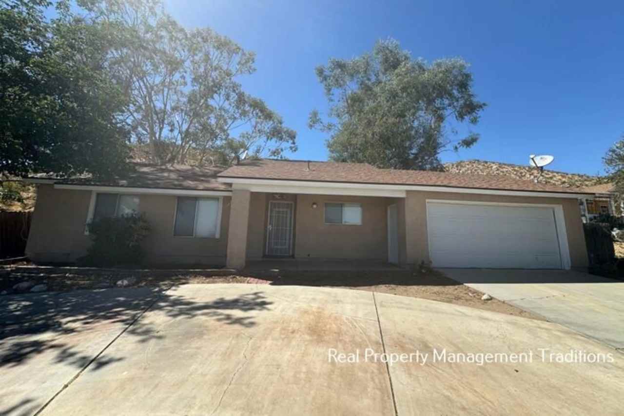 39559 166th St E - Photo 2 of 17