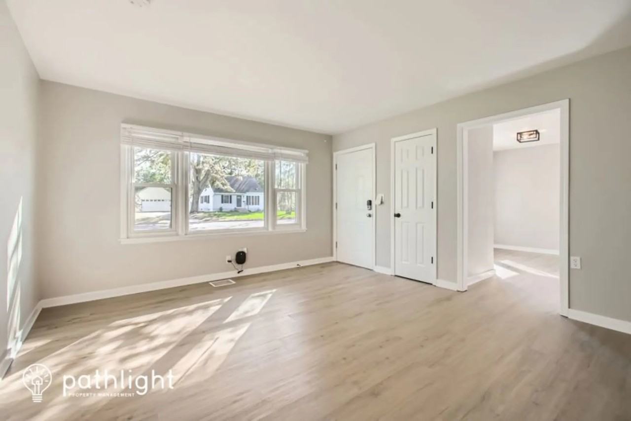 7338 Elliot Ave S - Photo 2 of 13