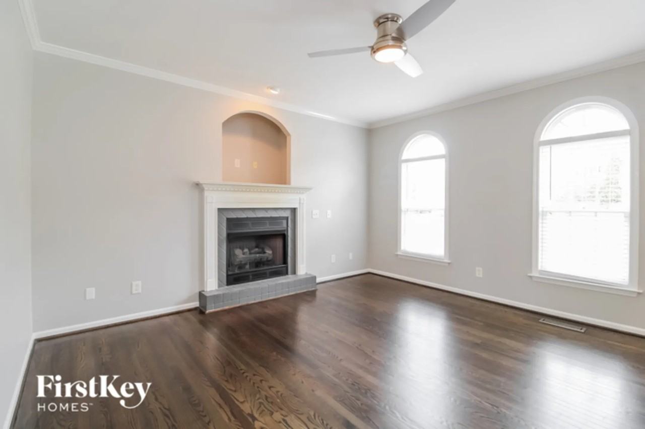 4831 Diane Ct - Photo 2 of 15