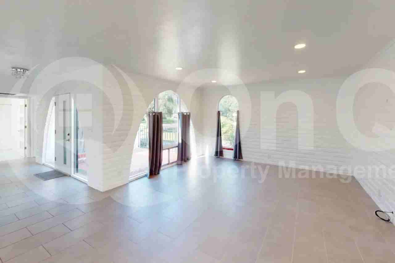 619 W Las Lomitas Rd - Photo 3 of 14