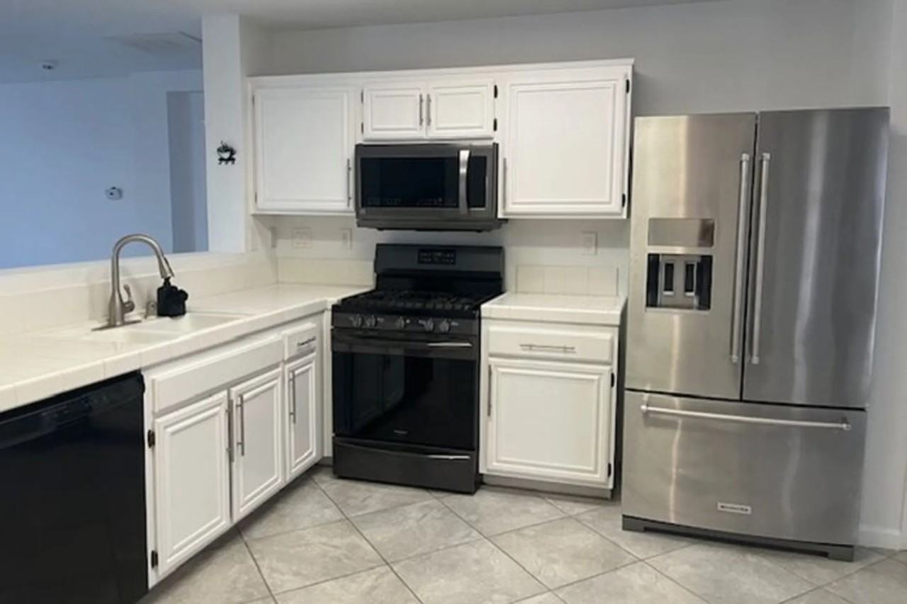 3313 E Avenue K - Photo 3 of 14