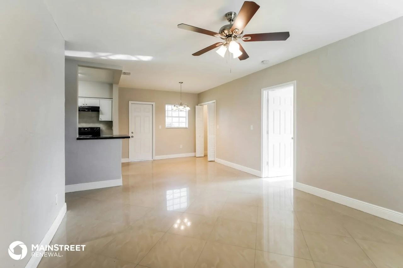 1230 Ne 144th St - Photo 3 of 15