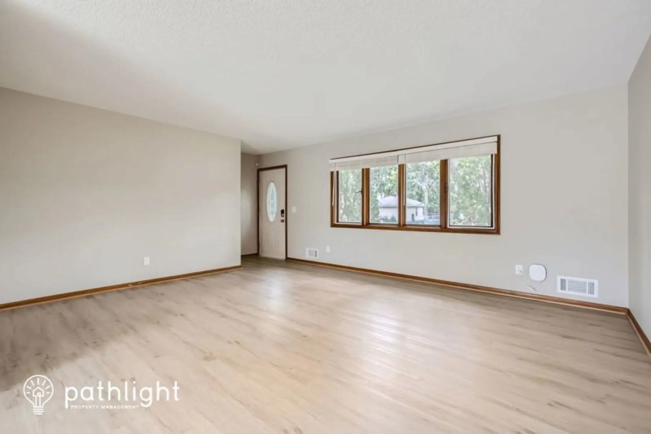 5656 Quail Ave N - Photo 3 of 20