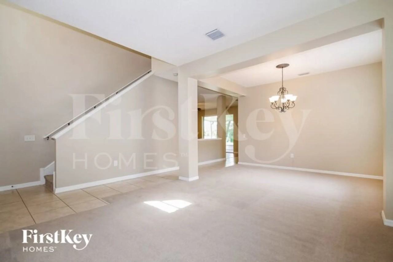 27047 Arrowbrook Way - Photo 2 of 15
