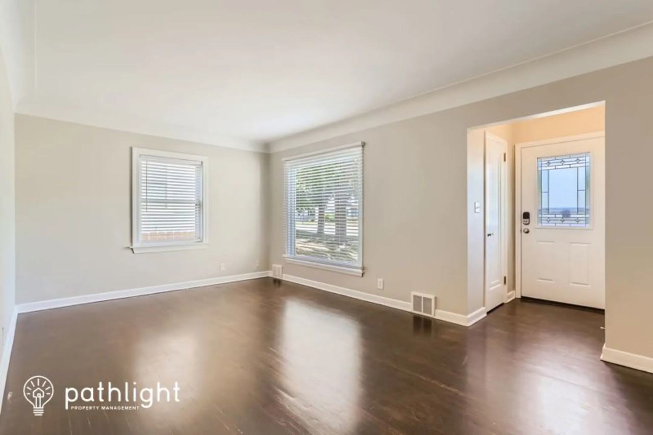 2833 Louisiana Ave S - Photo 2 of 21