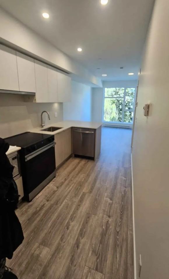10829 140 Street #315 - Photo 7 of 14