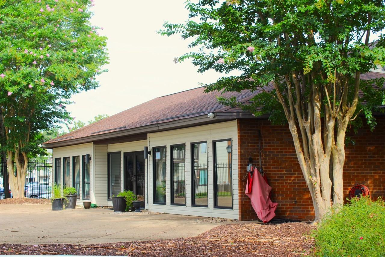 133 Haverford Ct - Photo 6 of 7