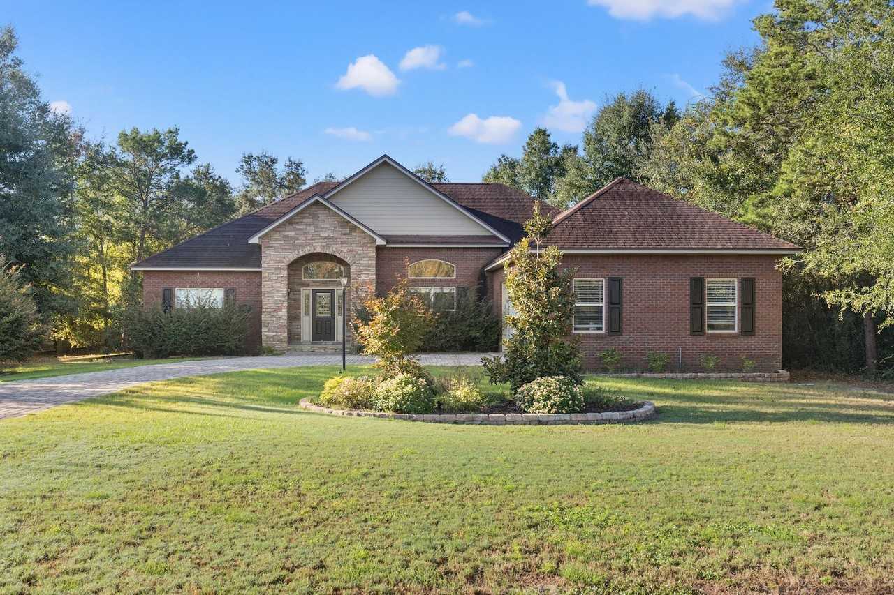 120 Lake Merial Blvd - Photo 2 of 30