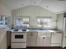 featured image of 305A North Dr