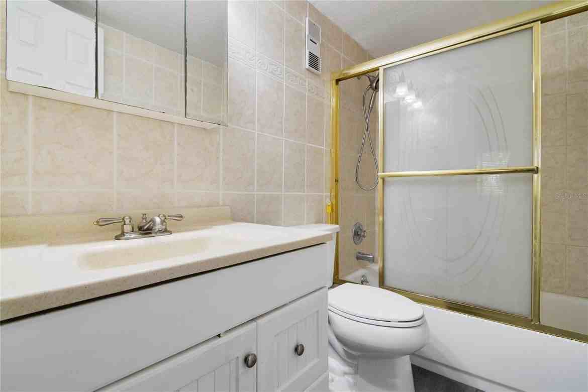 3254 S Semoran Blvd #11 - Photo 3 of 20