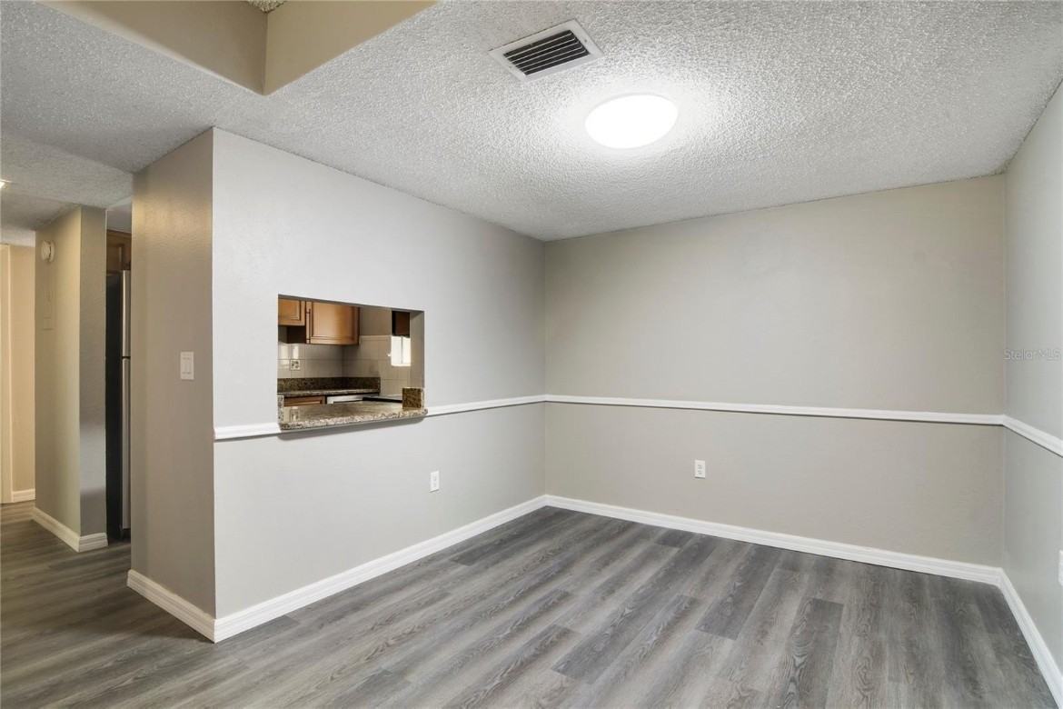 3254 S Semoran Blvd #11 - Photo 5 of 20