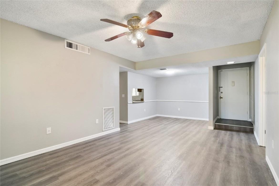 3254 S Semoran Blvd #11 - Photo 6 of 20