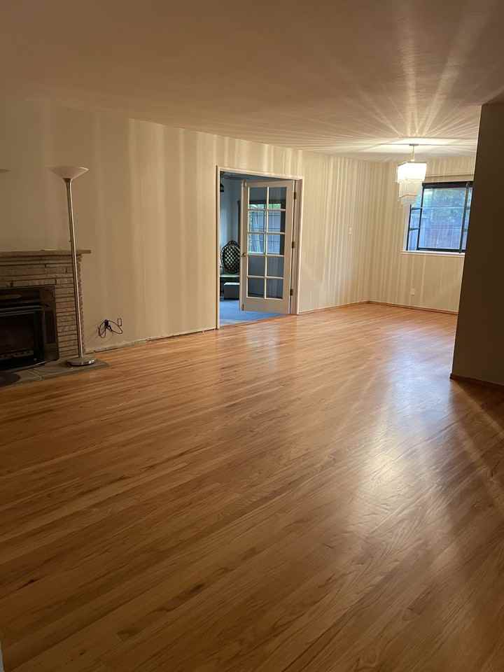 1044 Gloucester Ct #NA - Photo 3 of 7